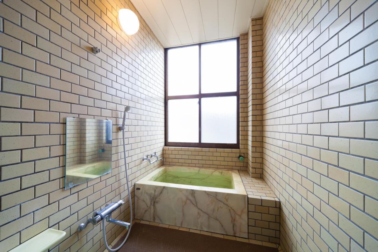 Petit Hotel P-Bow Hakuba Kültér fotó